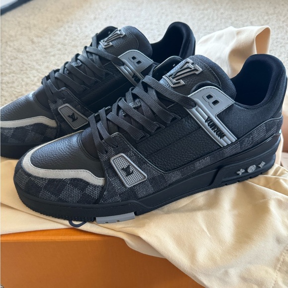 Louis Vuitton Trainer Sneakers - Picture 5 of 7